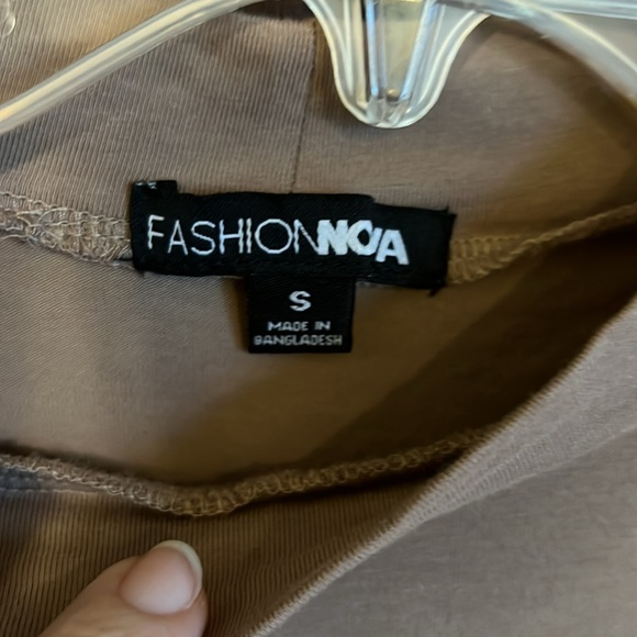 Set of four long sleeve crop tops size small - Picture 12 of 13